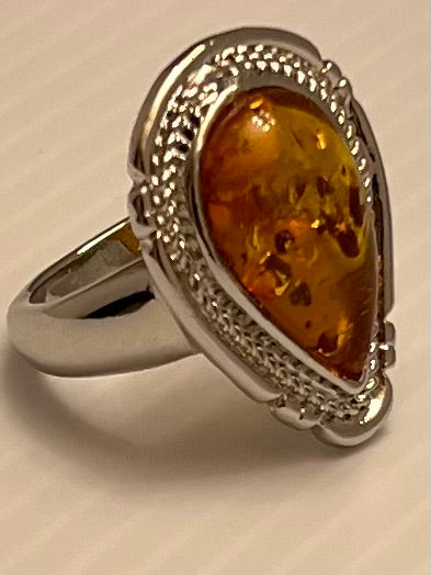 Golden Honey Baltic Amber Ring (Teardrop shaped, size 10)