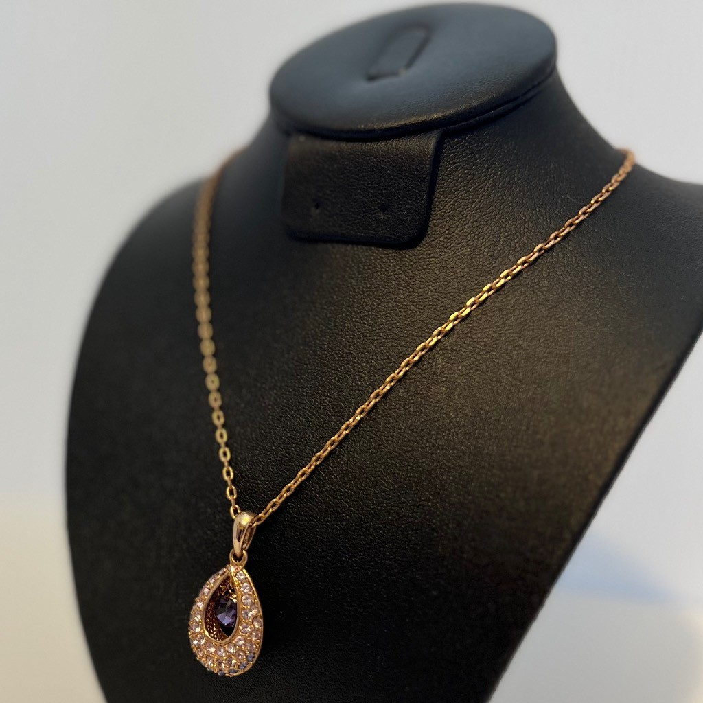 Elegant Gold and Bluish-Purple Teardrop Pendant Necklace