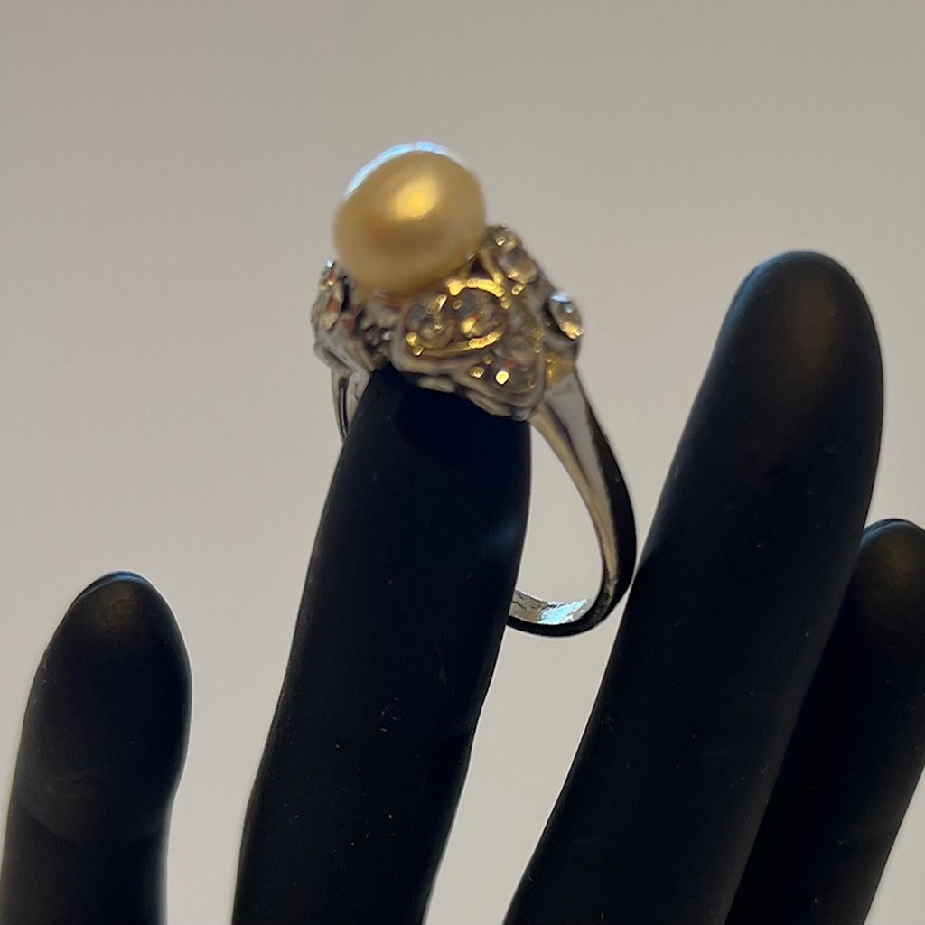 Elegant White Freshwater Pearl Silver Toned Butterfly Ring