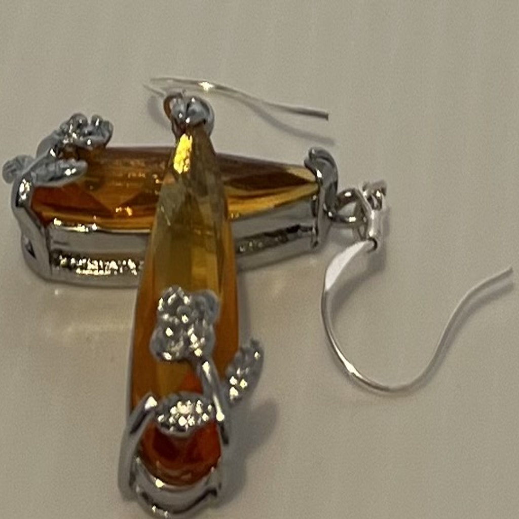 Elegant Flower-Orange Drop Earrings
